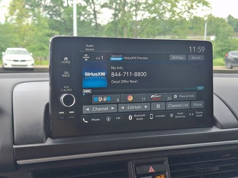 Used 2025 Honda Pilot EX-L image 17