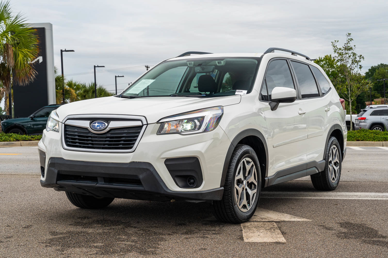 Used 2019 Subaru Forester Premium AWD/4WD image 3