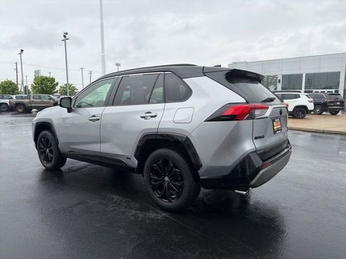 Used 2022 Toyota RAV4 XSE w/ XSE Grade Weather Package AWD/4WD image 5