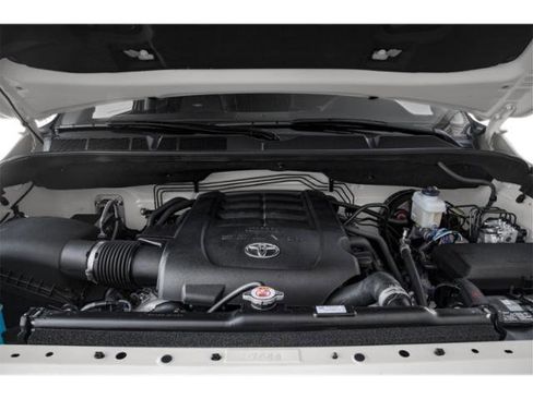 Used 2021 Toyota Tundra SR5 AWD/4WD image 12
