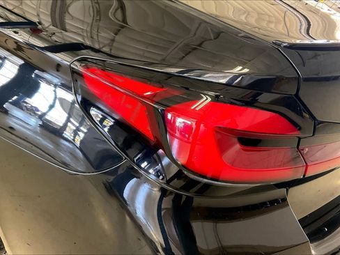 Used 2022 BMW M550i xDrive w/ Executive Package AWD/4WD image 26