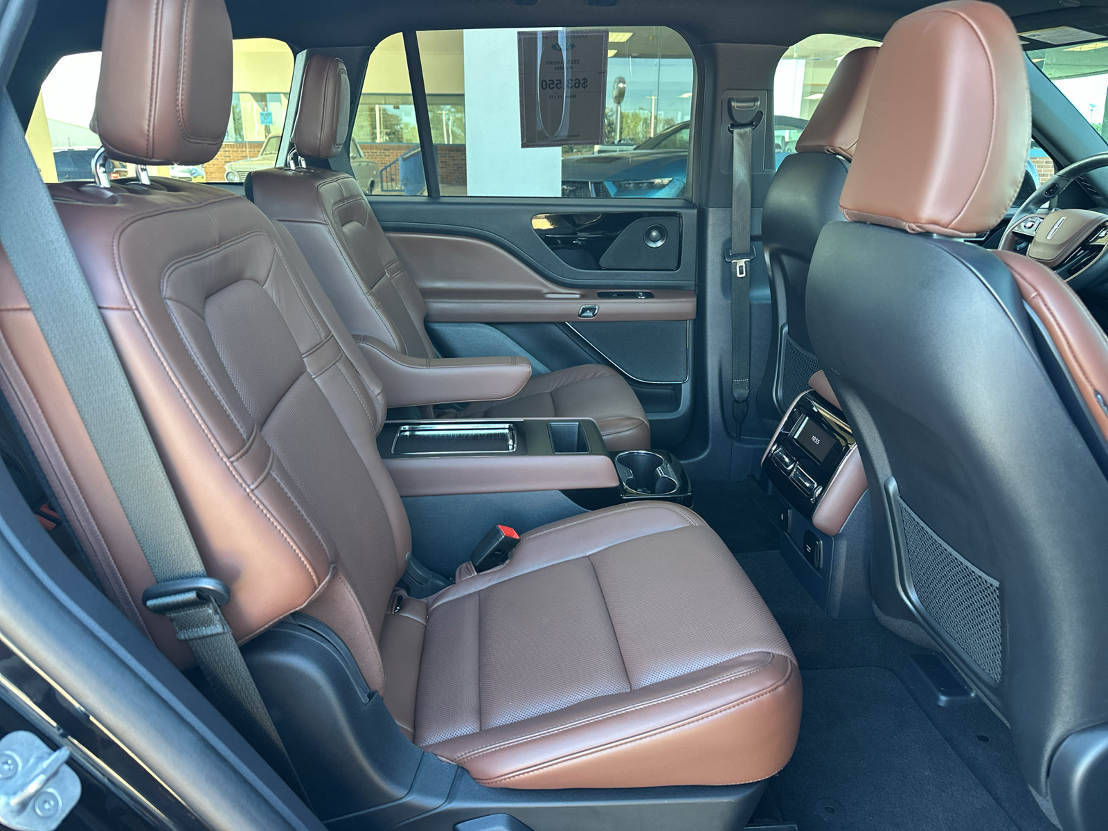 Used 2025 Lincoln Aviator Reserve w/ Jet Appearance Package AWD/4WD image 6