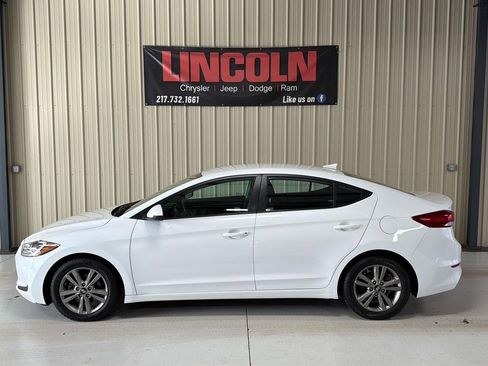 Used 2018 Hyundai Elantra SEL image 2