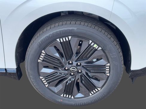 New 2026 Nissan Murano Platinum image 9