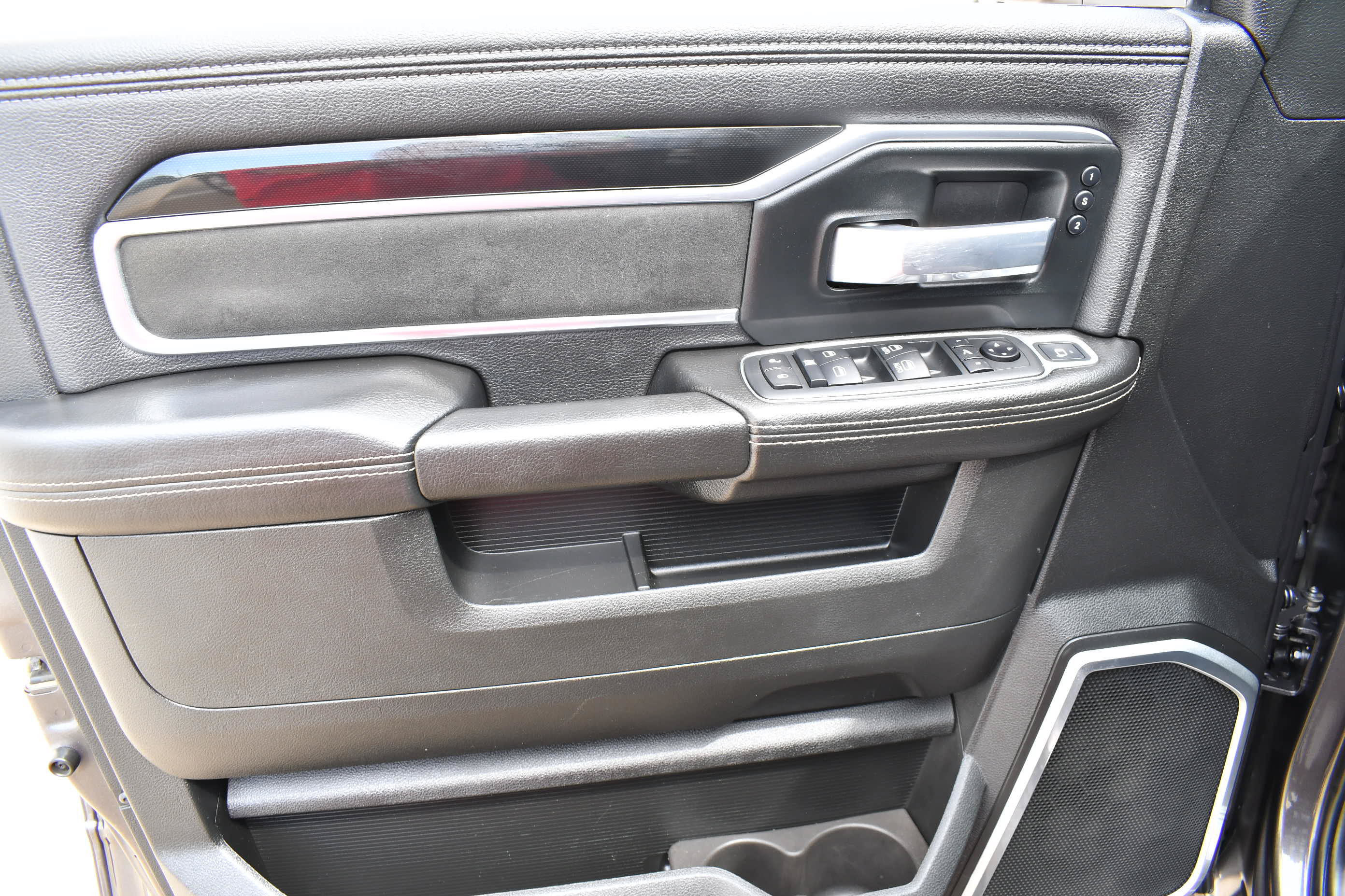 Used 2020 RAM 2500 Laramie AWD/4WD image 12