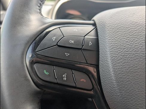 Used 2021 Jeep Cherokee Latitude Plus FWD image 14