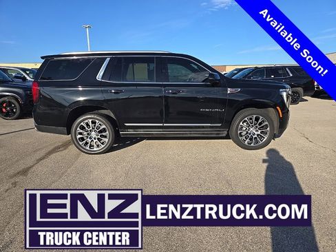 Used 2025 GMC Yukon Denali w/ Sun & Power Step Package image 1