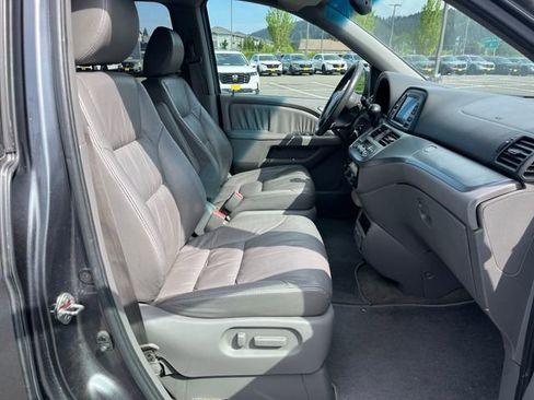 Used 2010 Honda Odyssey EX-L image 12