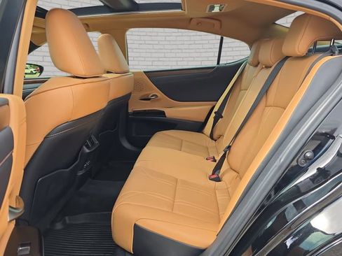 Used 2024 Lexus ES 350 w/ Technology Package FWD image 14