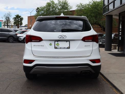 Used 2017 Hyundai Santa Fe Sport image 11