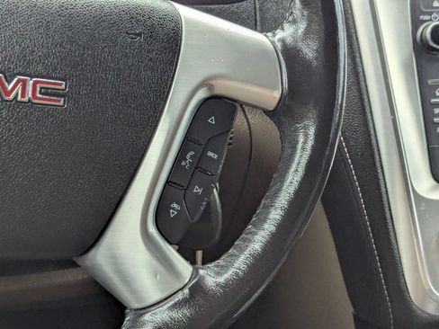 Used 2015 GMC Acadia SLT FWD image 21