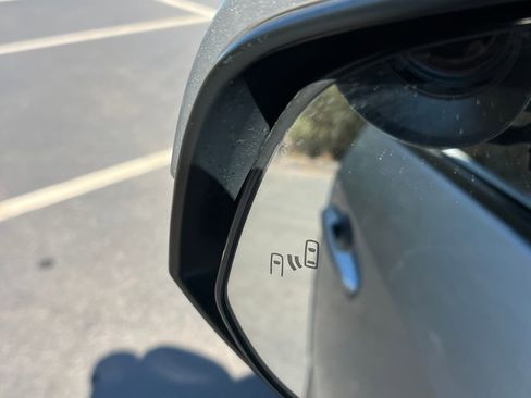 Used 2019 Toyota RAV4 XLE w/ Convenience Package AWD/4WD image 27