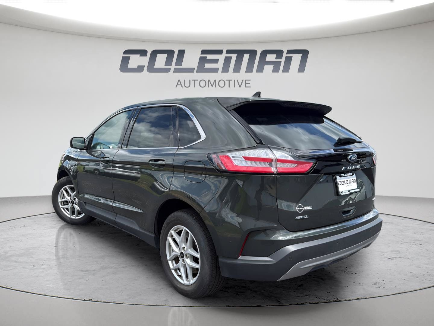 Used 2024 Ford Edge SEL AWD/4WD image 3