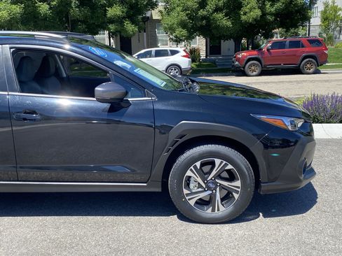 Certified 2024 Subaru Crosstrek 2.0i Premium w/ Crosstrek Mirror Package AWD/4WD image 8