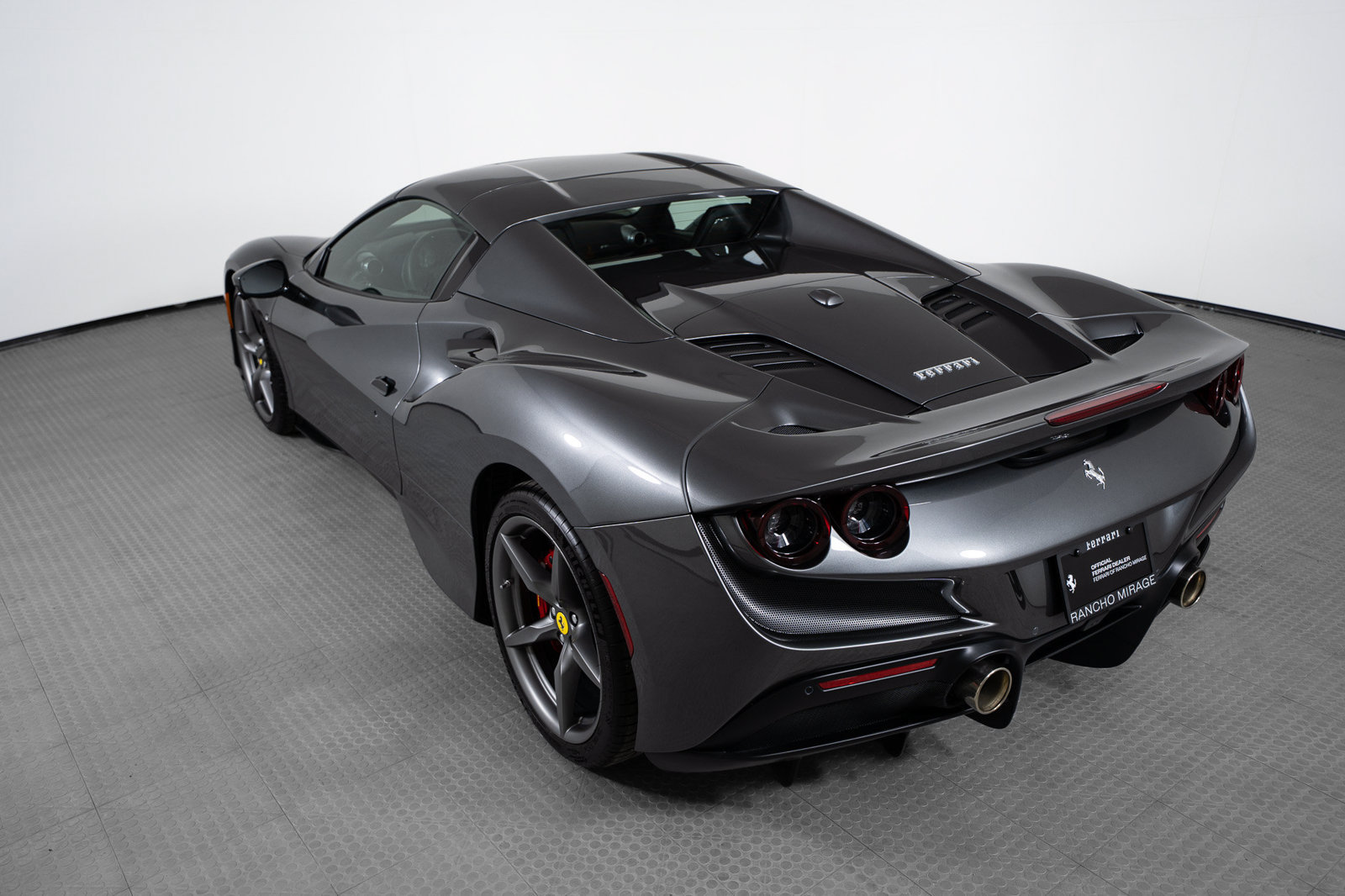 Certified 2021 Ferrari F8 Tributo RWD image 39