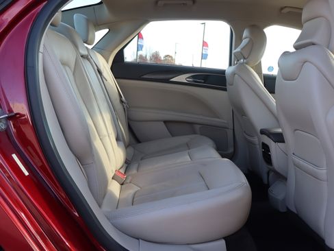 Used 2017 Lincoln MKZ Reserve image 15