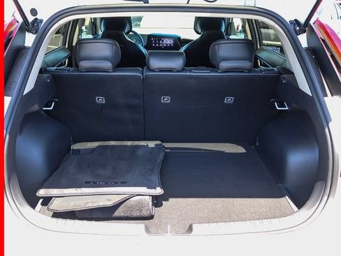 Certified 2025 Kia Niro EX FWD image 28