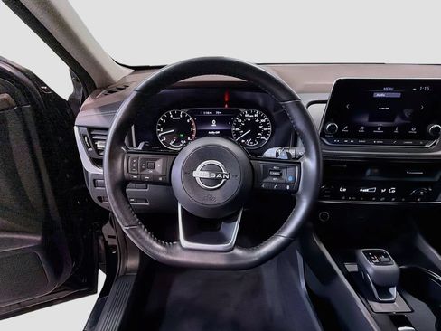 Used 2023 Nissan Rogue SV w/ SV Premium B Package AWD/4WD image 13