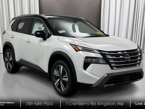 Used 2024 Nissan Rogue SL AWD/4WD image 3
