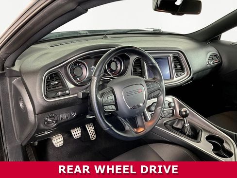 Used 2022 Dodge Challenger R/T Scat Pack w/ Driver Convenience Group RWD image 16
