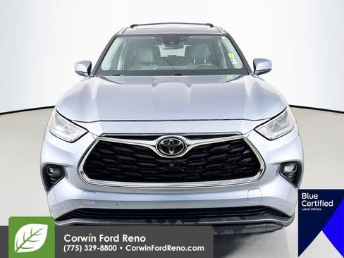 Used 2021 Toyota Highlander Limited image 2
