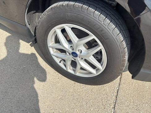 Used 2022 Ford Edge SEL w/ Convenience Package image 8