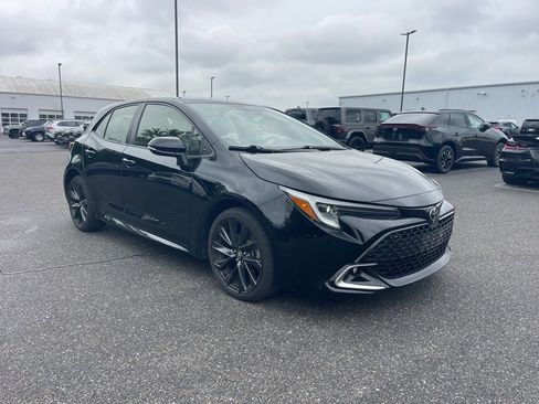 Used 2023 Toyota Corolla XSE FWD image 7