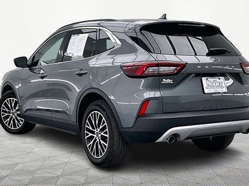 Used 2025 Ford Escape SE w/ PHEV Premium Package image 13
