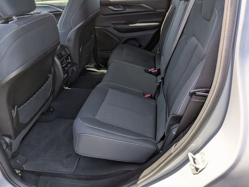 Certified 2024 Jeep Grand Cherokee Laredo image 26