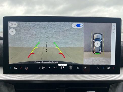 New 2026 Ford Explorer ST-Line w/ ST-Line Street Pack RWD image 9