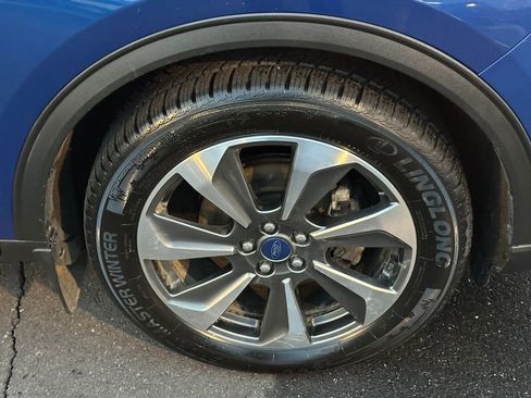 Used 2023 Ford Escape Platinum w/ Class II Trailer Tow Package image 10