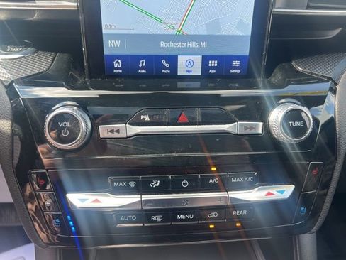 Used 2024 Ford Explorer ST w/ Equipment Group 401A AWD/4WD image 33