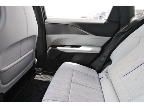 New 2027 Cadillac Lyriq Sport AWD/4WD image 12