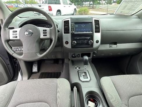 Used 2021 Nissan Frontier SV AWD/4WD image 16