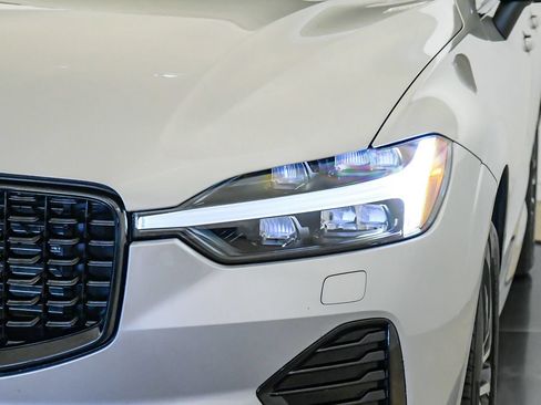 Certified 2025 Volvo XC60 B5 Core AWD/4WD image 9
