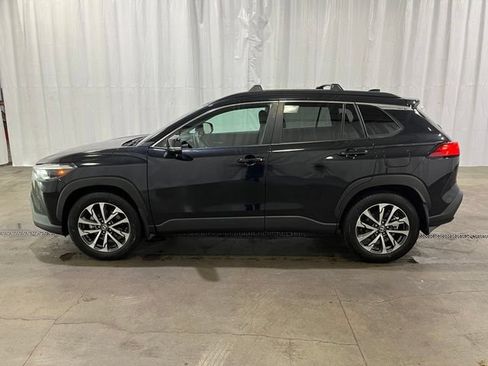 Certified 2024 Toyota Corolla Cross XLE w/ Convenience Package AWD/4WD image 7