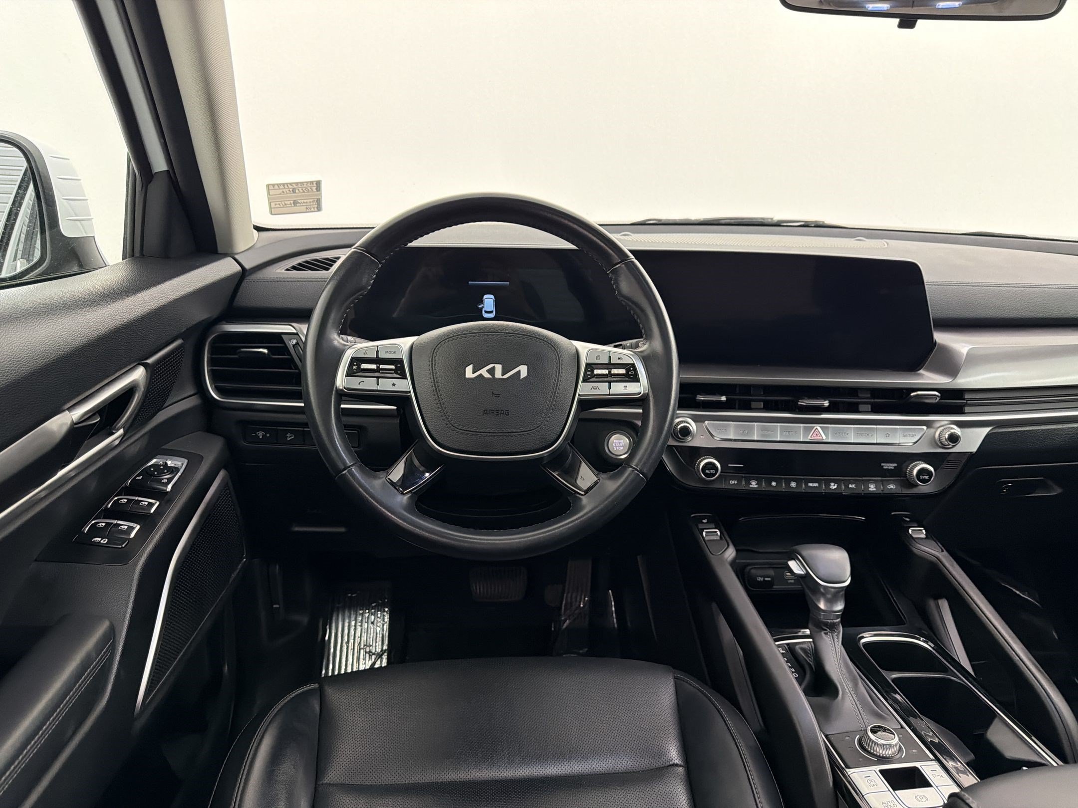 Used 2025 Kia Telluride S AWD/4WD image 33