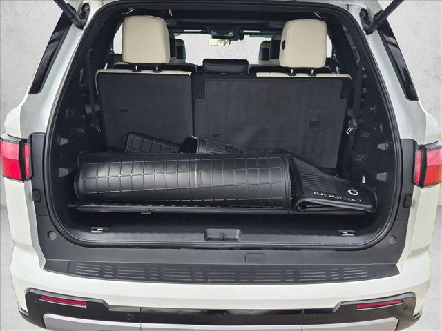Used 2024 Toyota Sequoia Capstone AWD/4WD image 10