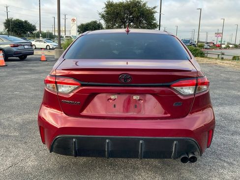 Used 2025 Toyota Corolla SE FWD image 6