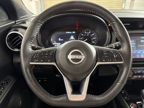 Used 2024 Nissan Kicks SR w/ SR Premium Package image 13
