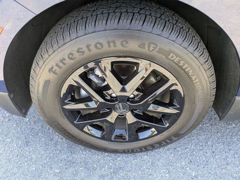 Used 2022 Chevrolet Equinox LT FWD image 9