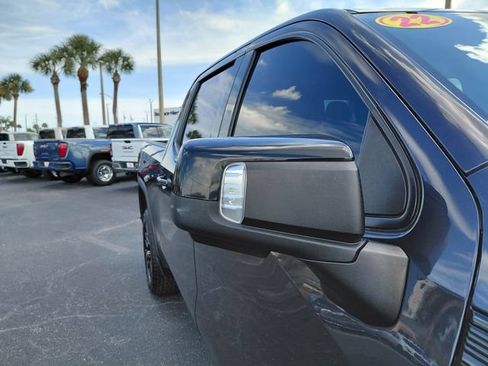 Used 2022 GMC Sierra 1500 Elevation w/ Preferred Package AWD/4WD image 6