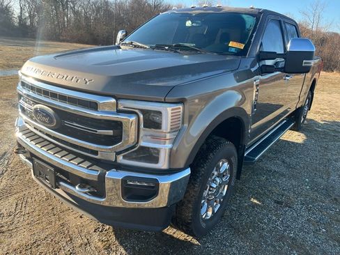 Used 2022 Ford F250 Lariat w/ Lariat Ultimate Package image 5