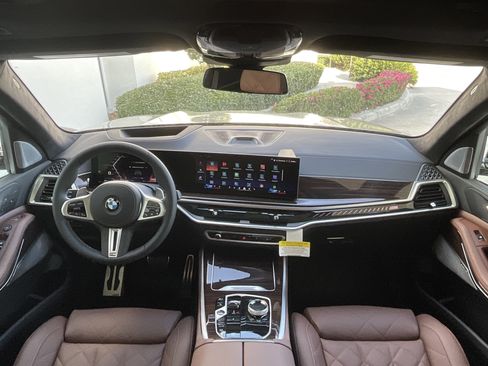 New 2026 BMW X5 M60i image 12