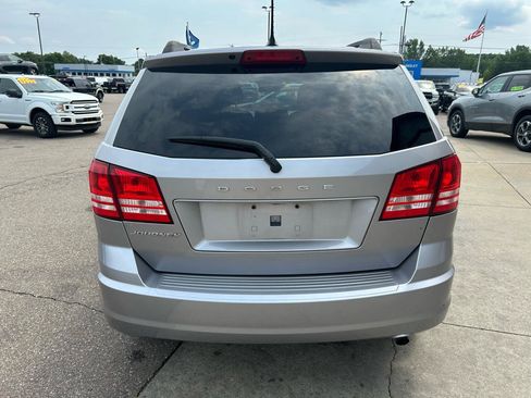 Used 2018 Dodge Journey SE w/ Connectivity Group FWD image 6