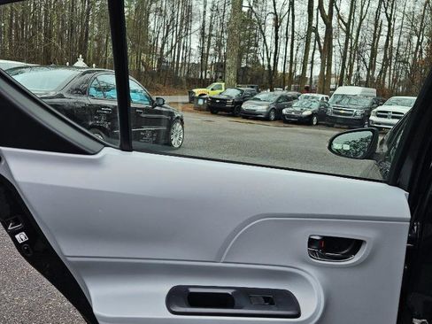 Used 2014 Toyota Prius C Two image 19