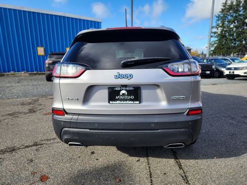 Used 2019 Jeep Cherokee Latitude Plus w/ Cold Weather Group image 6