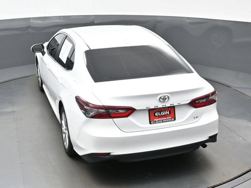 Used 2022 Toyota Camry LE FWD image 37