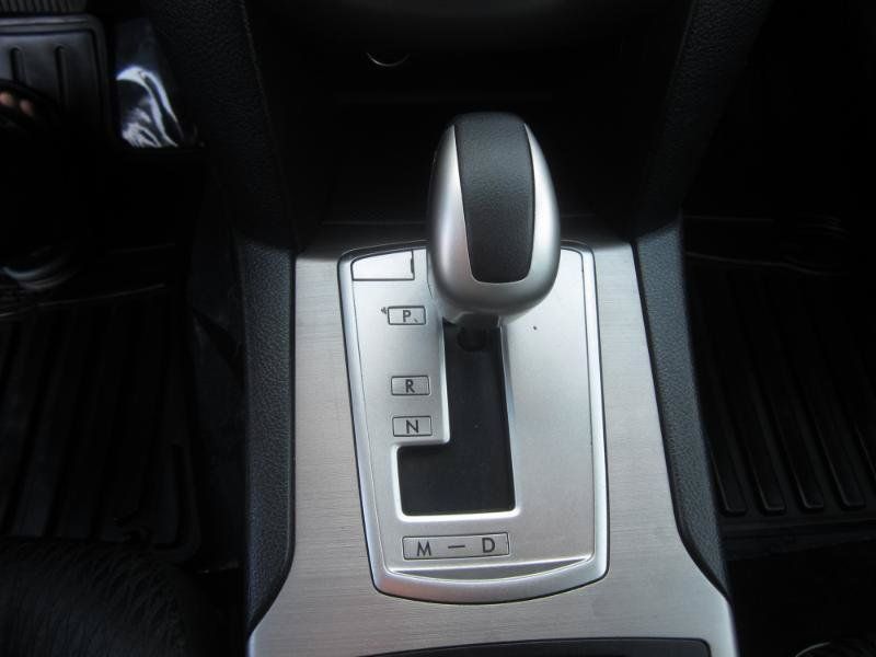 Used 2011 Subaru Legacy 2.5i Premium AWD/4WD image 18