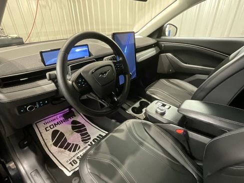 Used 2024 Ford Mustang Mach-E Premium image 9